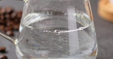 distilled water affects taste