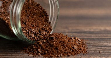 ground coffee static buildup