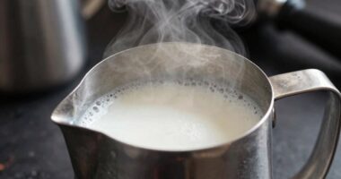 milk texture fails to foam
