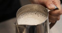 smaller pitchers create better microfoam
