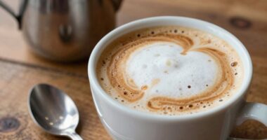 weak thin milk latte