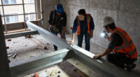 Midtown East buildings evacuated after construction workers find buckling beams on 21st floor in NYC